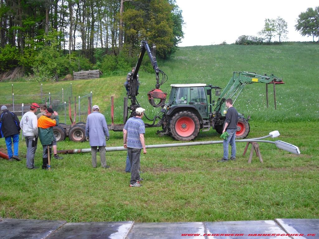 Vorbereitung Festplatz 22.05.2010 018