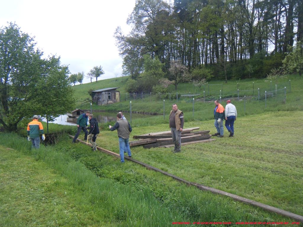 Arbeitseinsatz Festplatz 15.05.2010 001